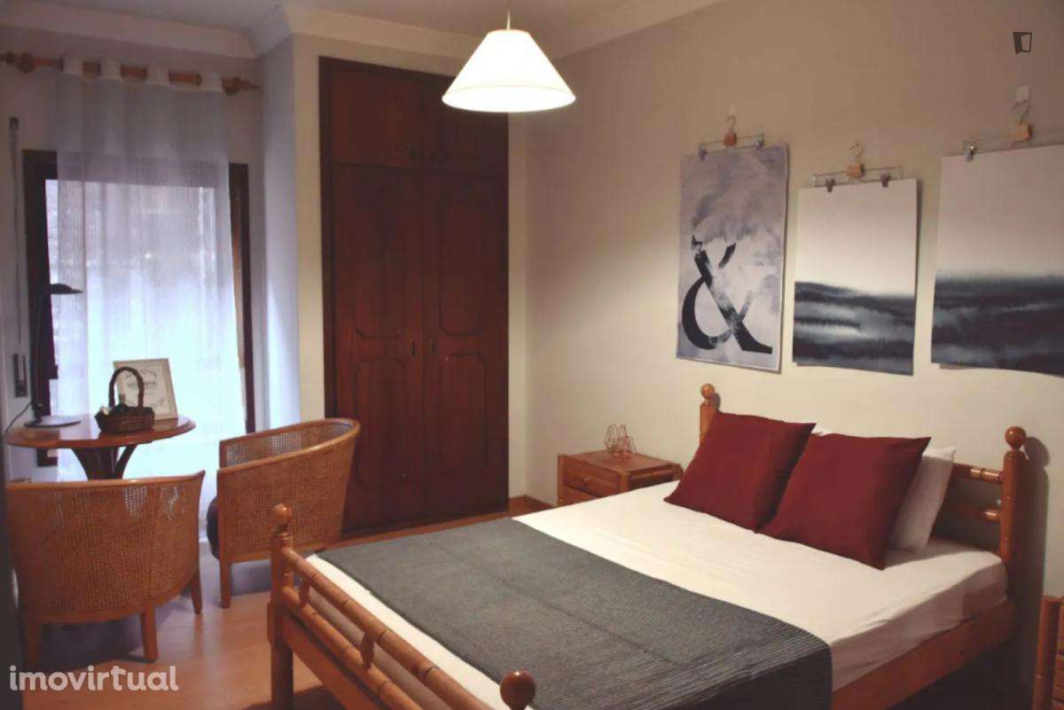 Quarto - localizado em Cidral Coimbra - Grande imagem: 2/10