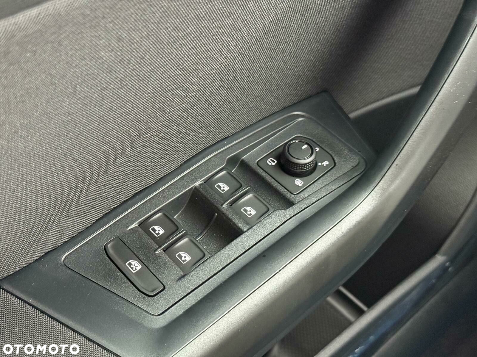 Volkswagen T-Roc 1.5 TSI Life Plus - 25