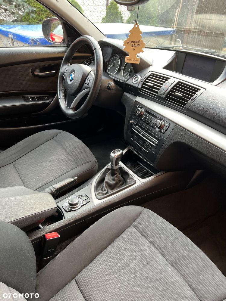 BMW Seria 1 116d - 10