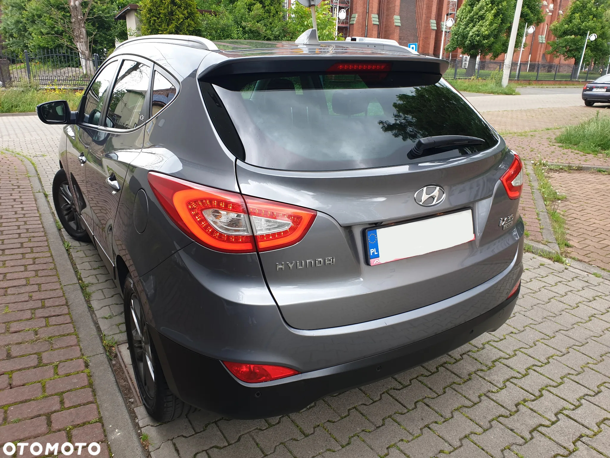 Hyundai ix35 1.7 CRDi 2WD blue Finale Gold - 15