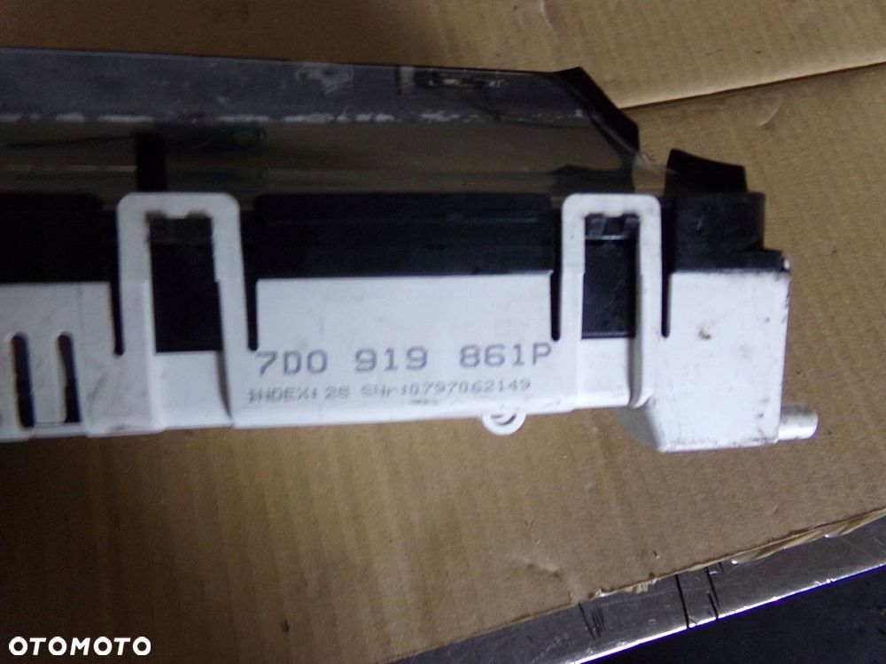 LICZNIK ZEGARY 7D0919861P VW T4 2.4 D - 2