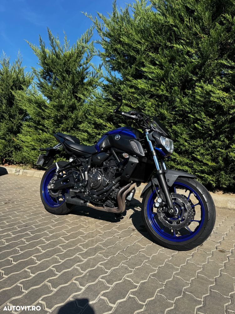 Yamaha MT-07 - 12