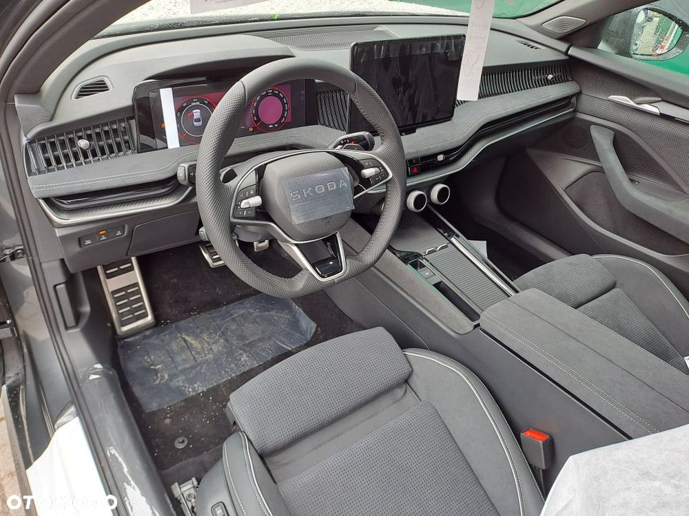 Skoda Superb 2.0 TDI SCR 4x4 Sportline DSG - 6