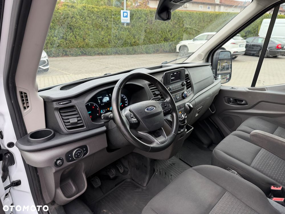 Ford Transit - 24