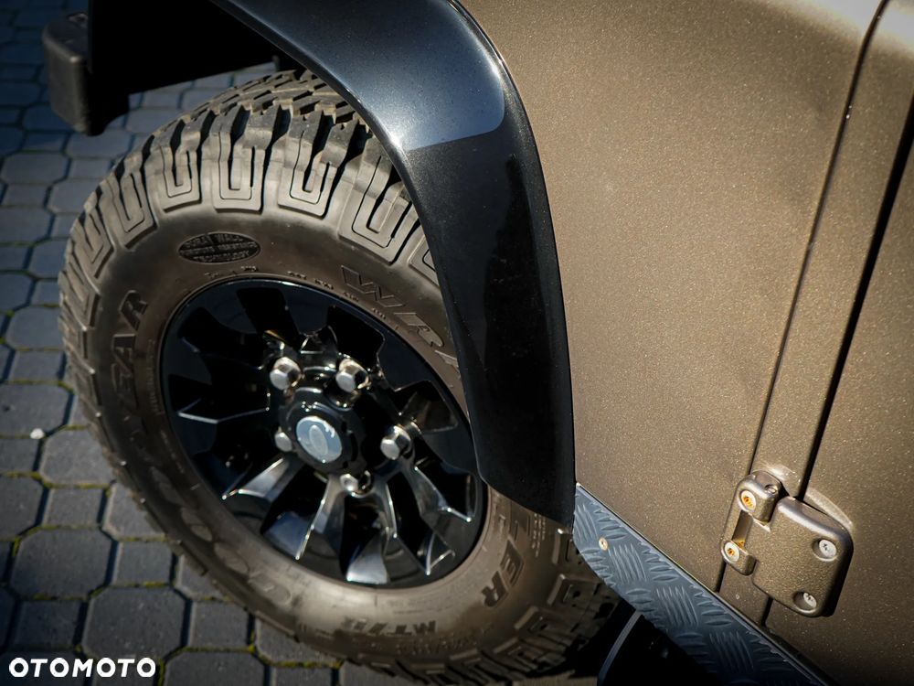 Land Rover Defender 2.4 TD4 HCPU S - 12