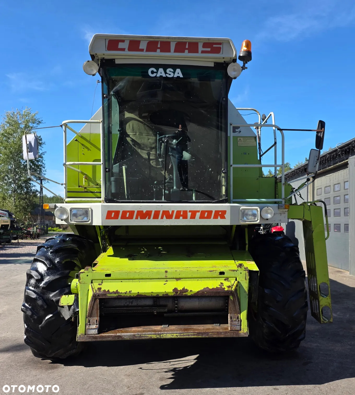 Claas Dominator 108 S - 6