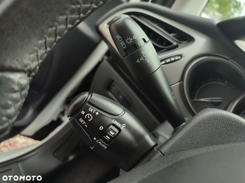 Citroën C3 Pure Tech 110 Stop&Start RED BLOCK - 30