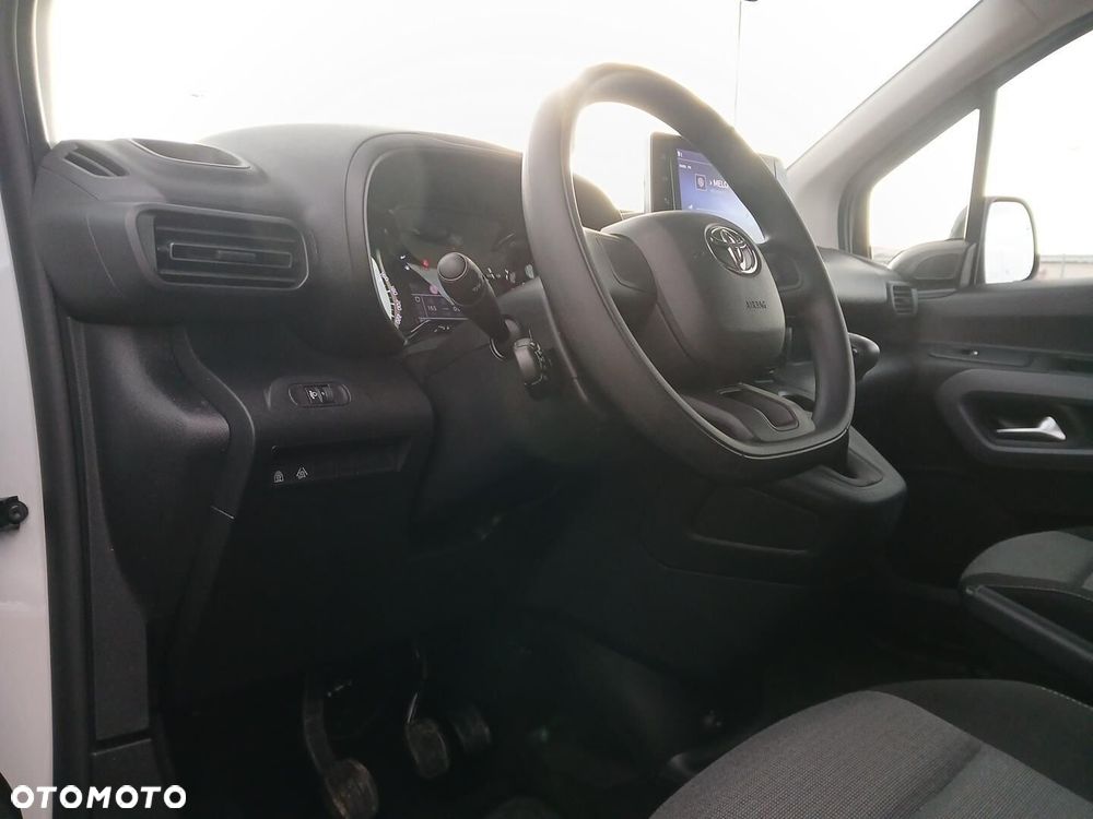 Toyota Proace City Verso 1.5 D-4D Business - 19