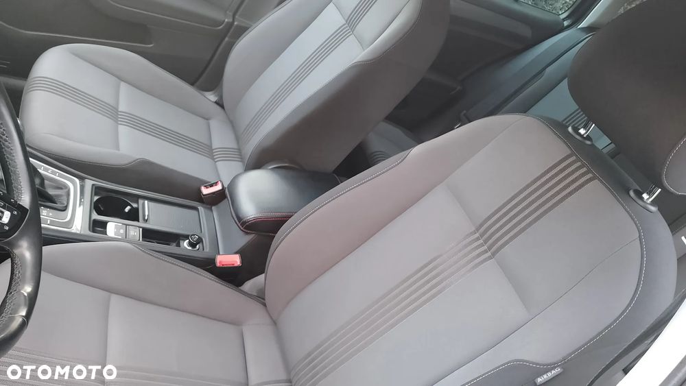 Volkswagen Golf 2.0 TDI BMT Highline DSG - 24