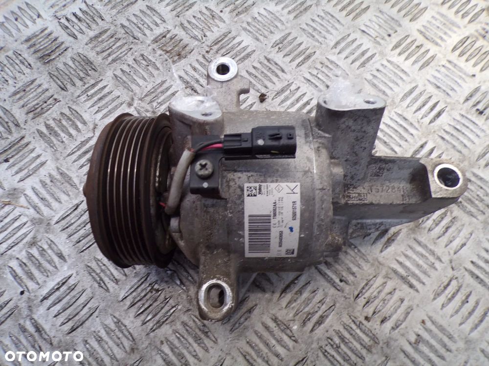 KOMPRESOR POMPA KLIMATYZACJI DACIA DUSTER II 1.5 BLUE DCI 926001571R - 1