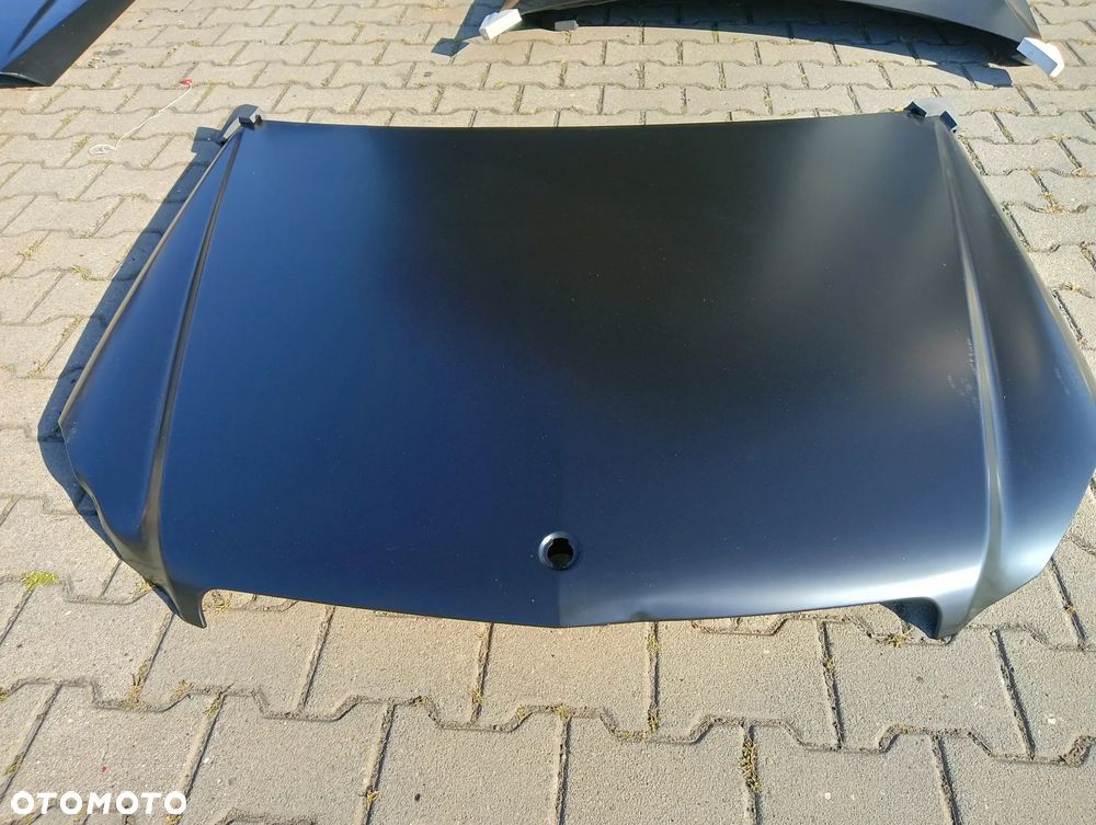 Mercedes C Klasa W204 lift MASKA PRZÓD - 1