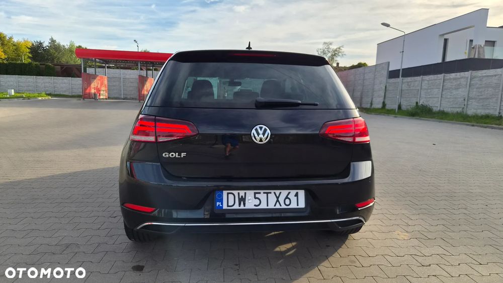 Volkswagen Golf 1.4 TSI BMT Comfortline - 14