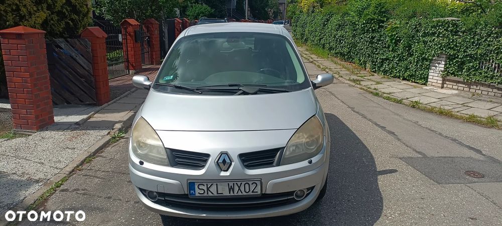 Renault Grand Scenic 1.9 dCi FAP Dynamique - 5