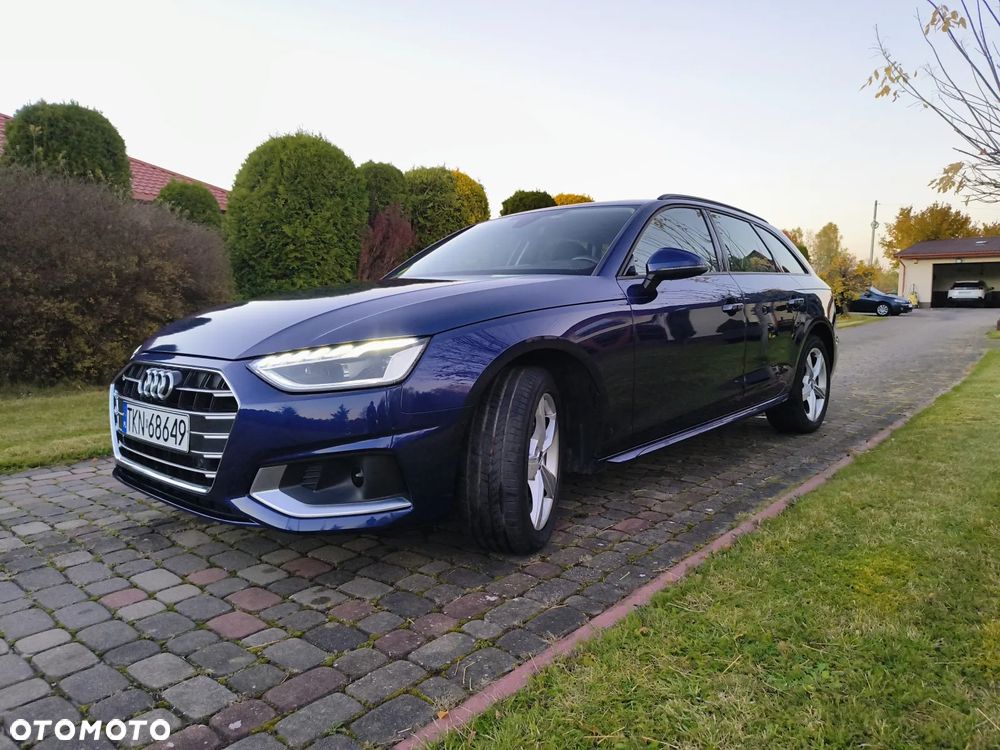 Audi A4 Avant 2.0 TDI ultra S tronic - 32