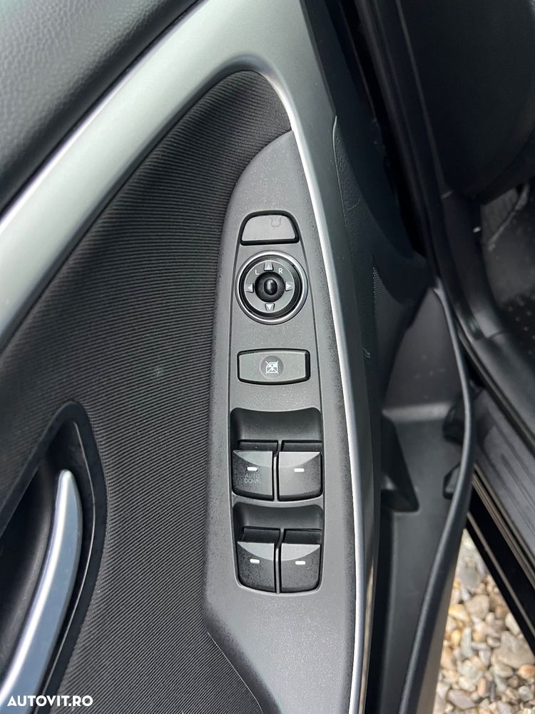 Hyundai i30 1.6 CRDI Automatik Trend - 20