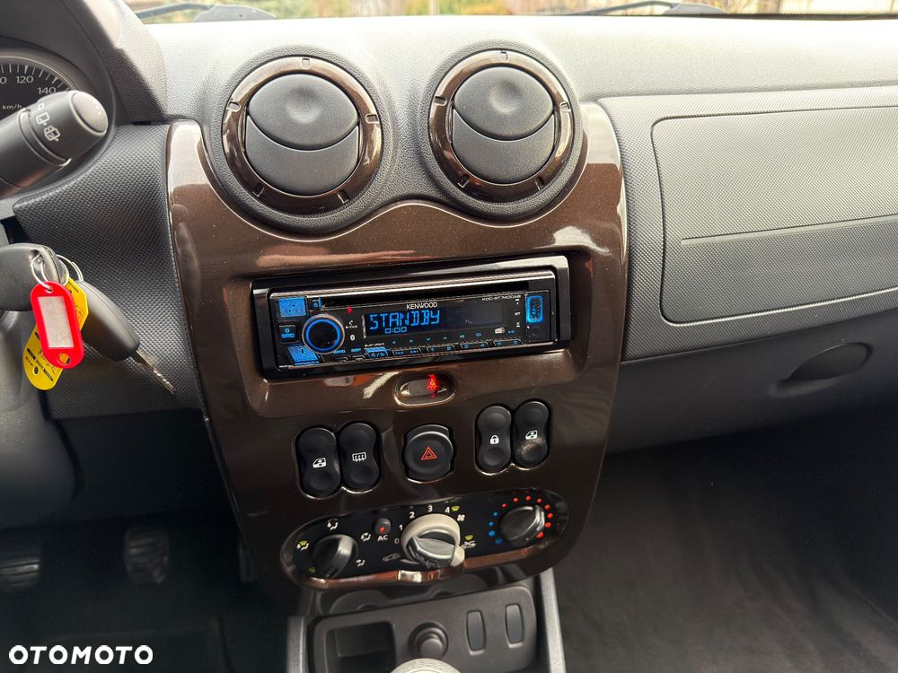 Dacia Duster 1.6 16V 4x2 - 8