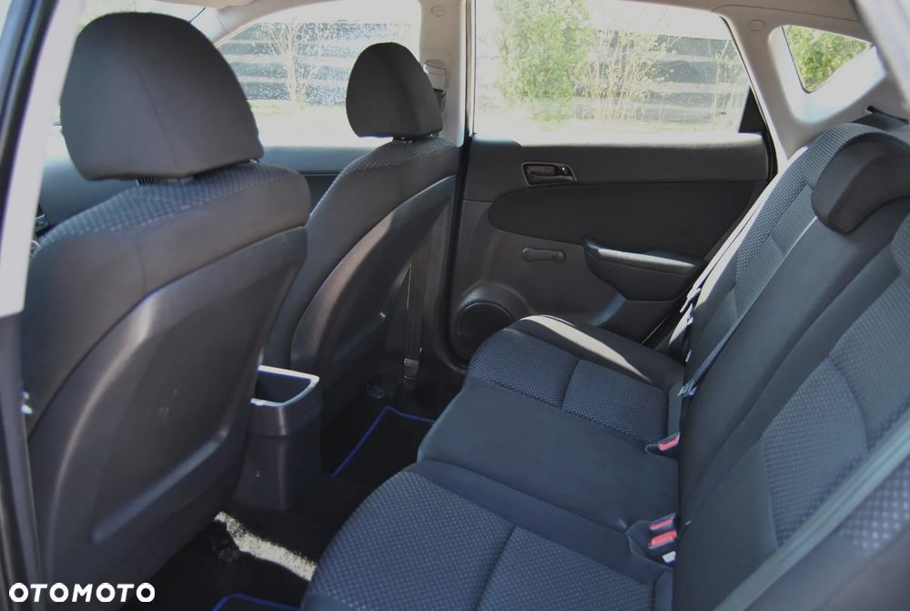 Hyundai i30 1.6 Comfort - 6