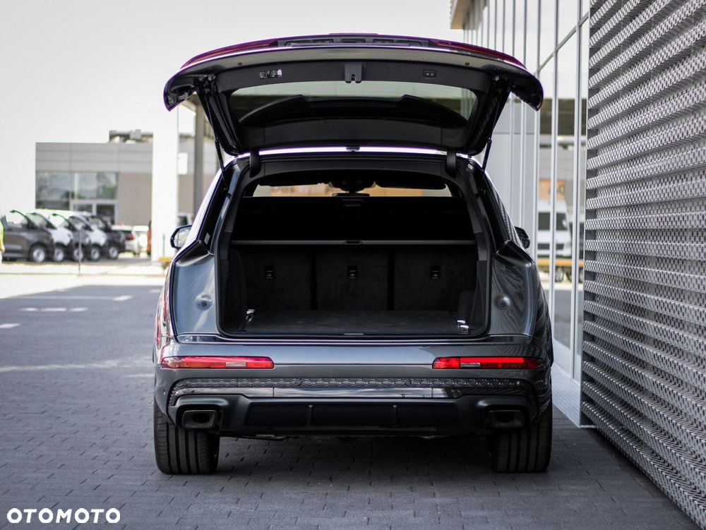 Audi Q7 - 7
