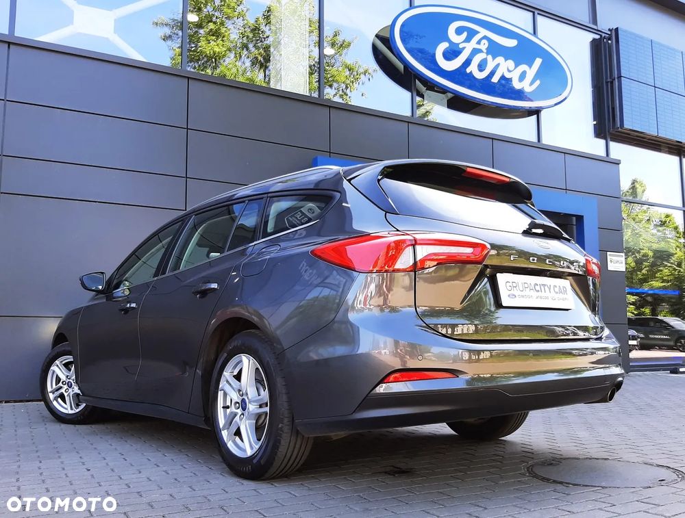 Ford Focus 1.0 EcoBoost Trend Edition - 12