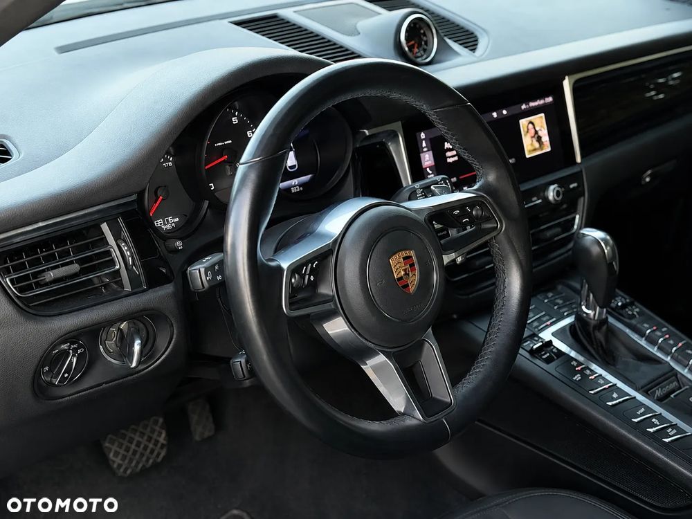 Porsche Macan - 19