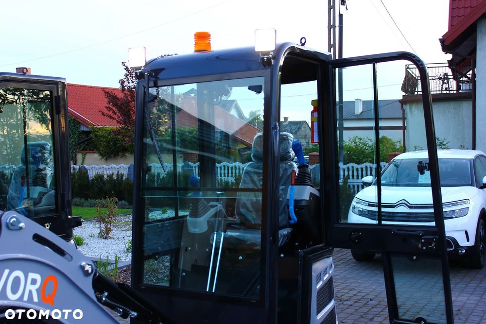Inny VORQ V18 /KUBOTA /PARKER / 1.8T / KABINA /  ZESTAW ŁYŻEK / - 13