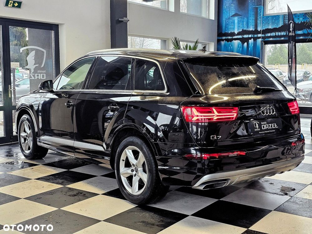 Audi Q7 - 4