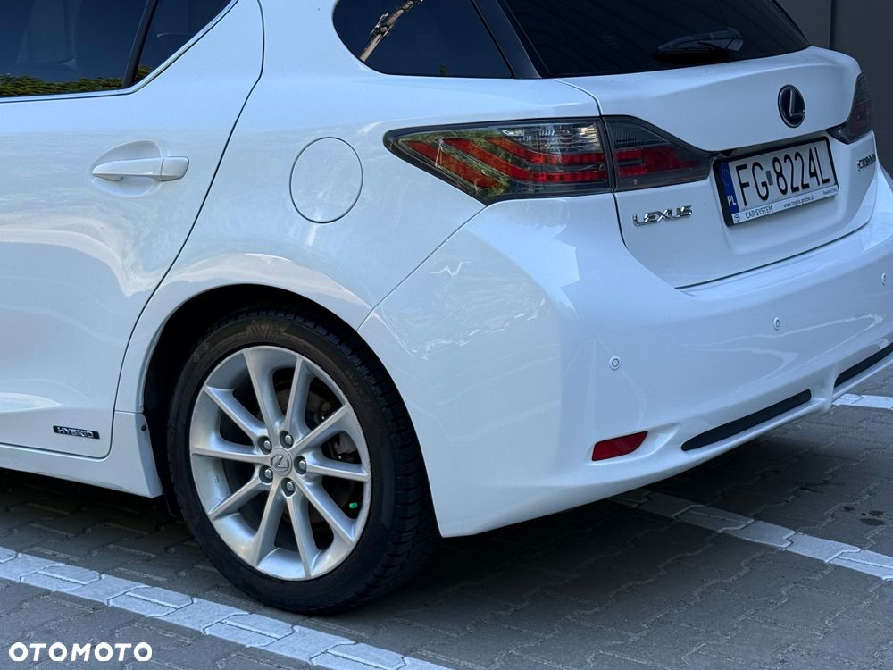 Lexus CT 200h Prestige - 22