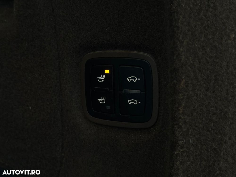 Porsche Cayenne - 26