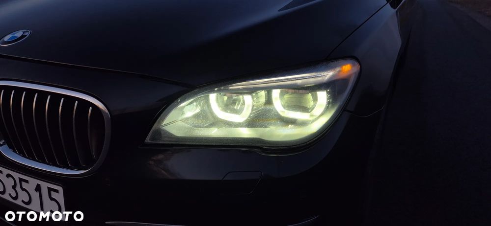 BMW Seria 7 730Ld Edition Exclusive - 13