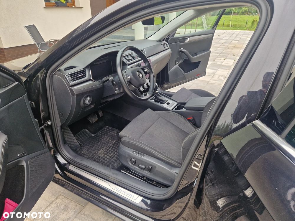 Skoda Superb 2.0 TDI SCR Style DSG - 26