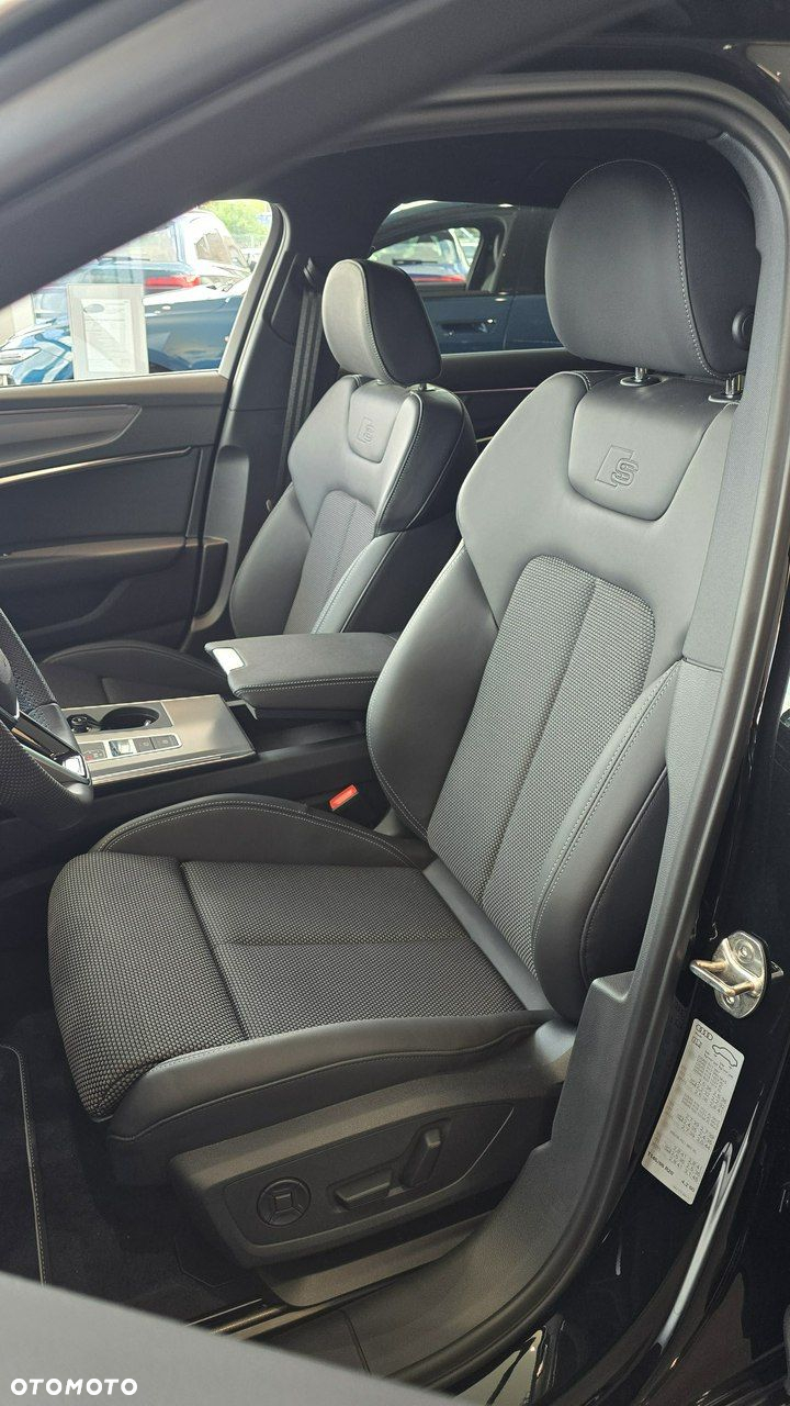 Audi A6 - 8
