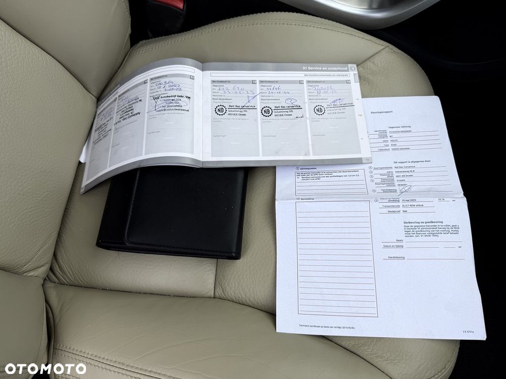 Volvo XC 60 DRIVe Momentum - 36