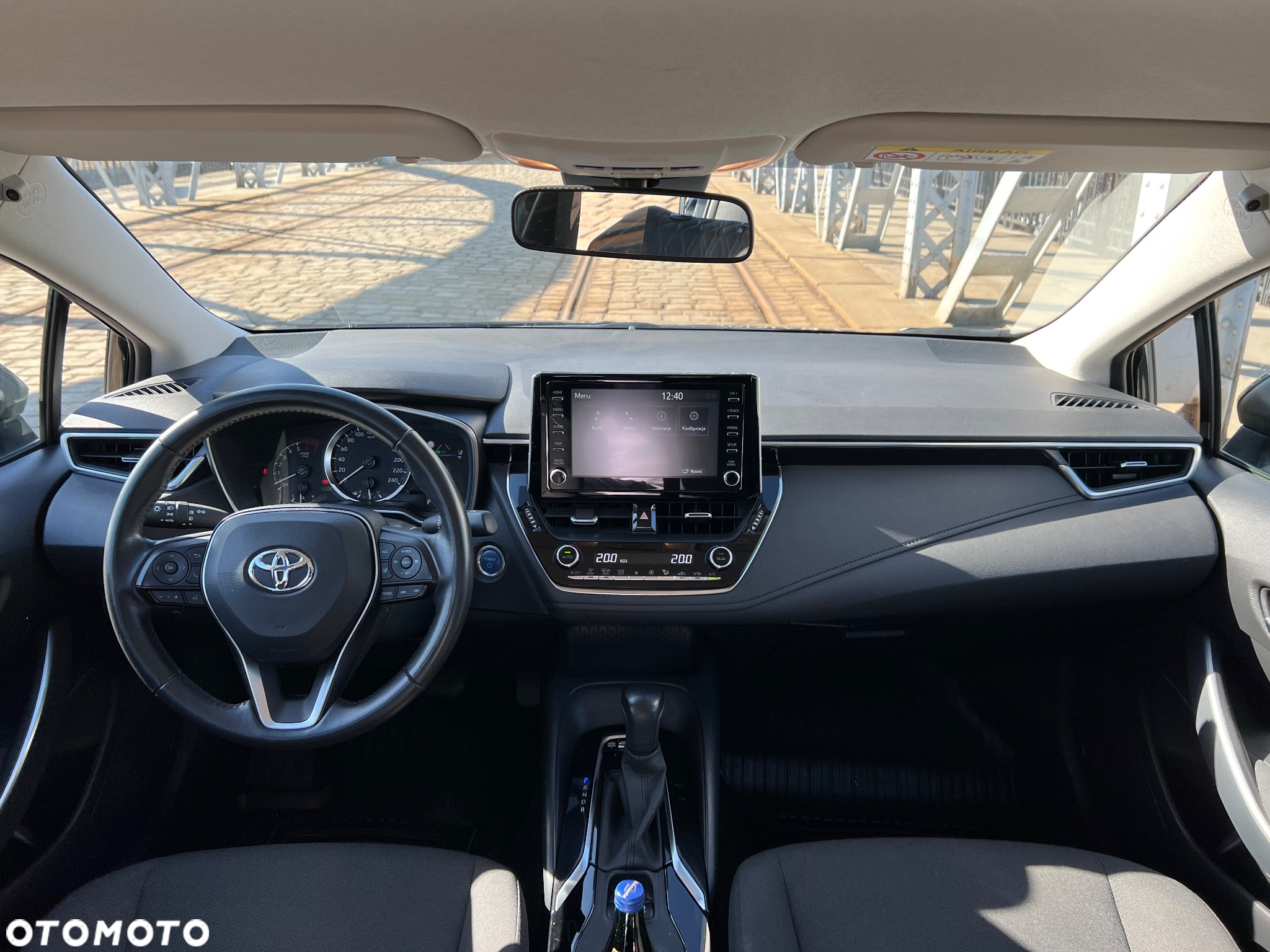 Toyota Corolla 1.8 Hybrid Comfort - 22