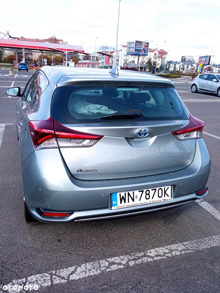 Toyota Auris Hybrid 135 Premium - 2