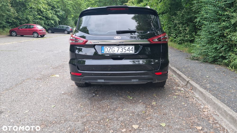 Ford S-Max 2.0 TDCi Titanium PowerShift - 12