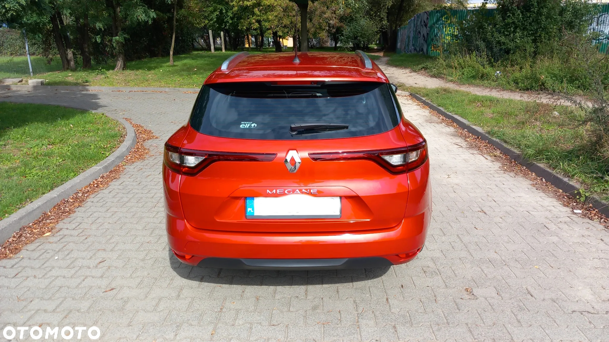 Renault Megane 1.6 SCe Zen - 10
