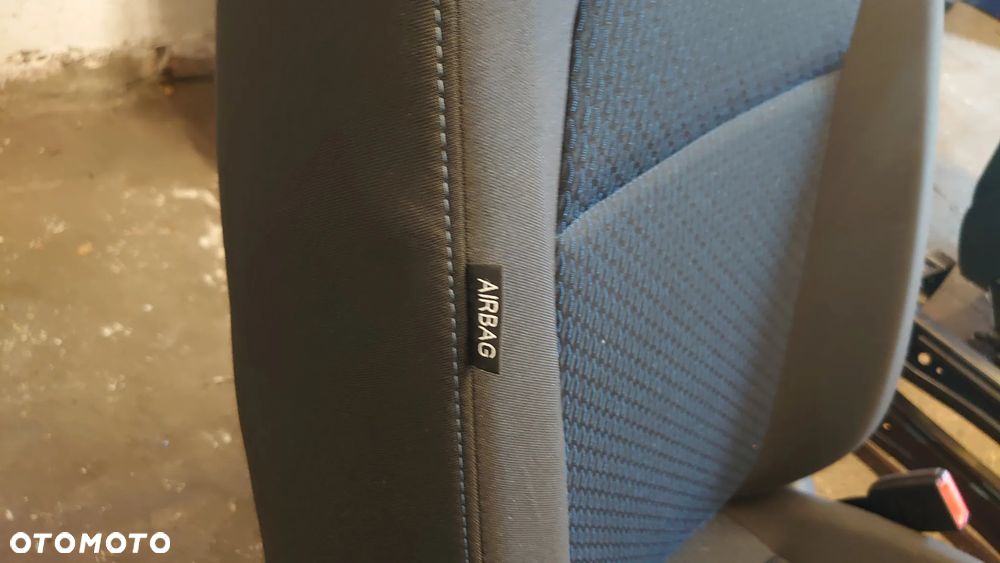 VW caddy komplet foteli przod i tyl - 4