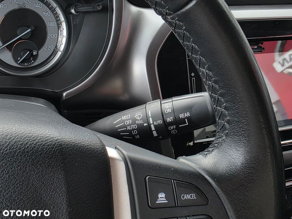 Suzuki Vitara 1.4 Boosterjet SHVS Premium 2WD - 14