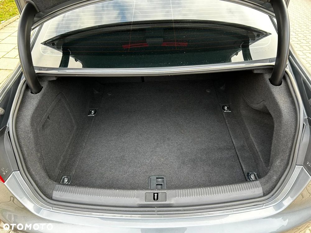 Audi A4 Limousine 2.0 TDI DPF S line Sportpaket - 28