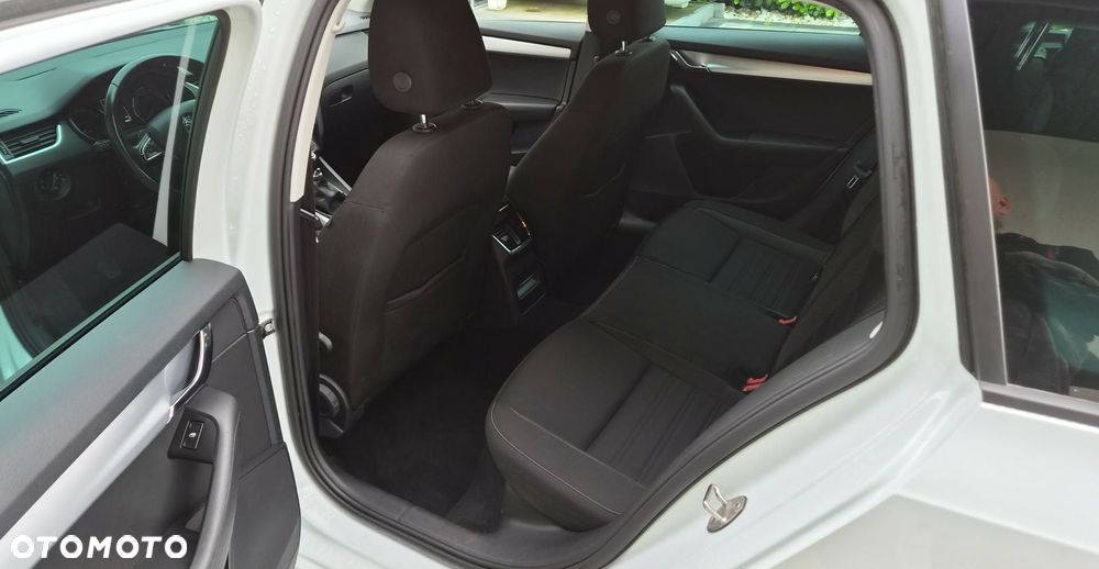Skoda Octavia 1.6 TDI Style - 16