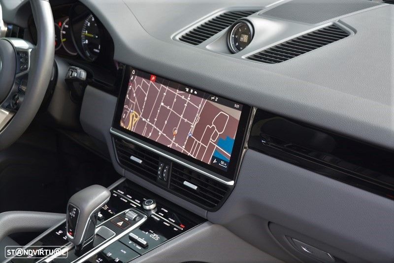 Porsche Cayenne E-Hybrid - 43