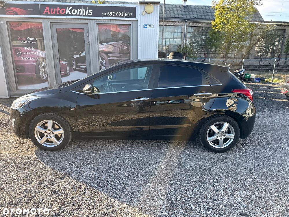 Hyundai i30 1.6 Comfort EU5 - 3