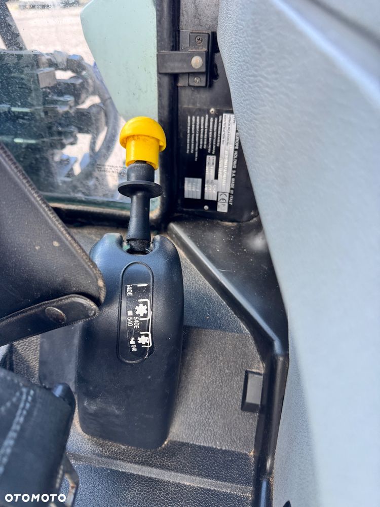 New Holland T4040 - 18