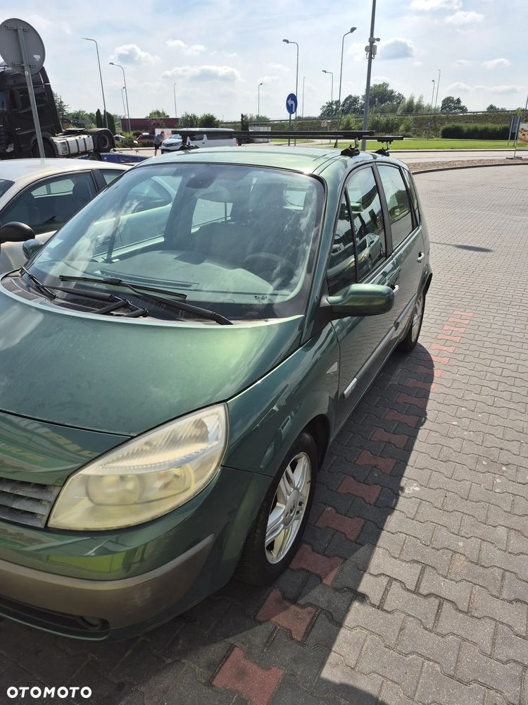 Renault Scenic 1.6 Confort Privilege - 4