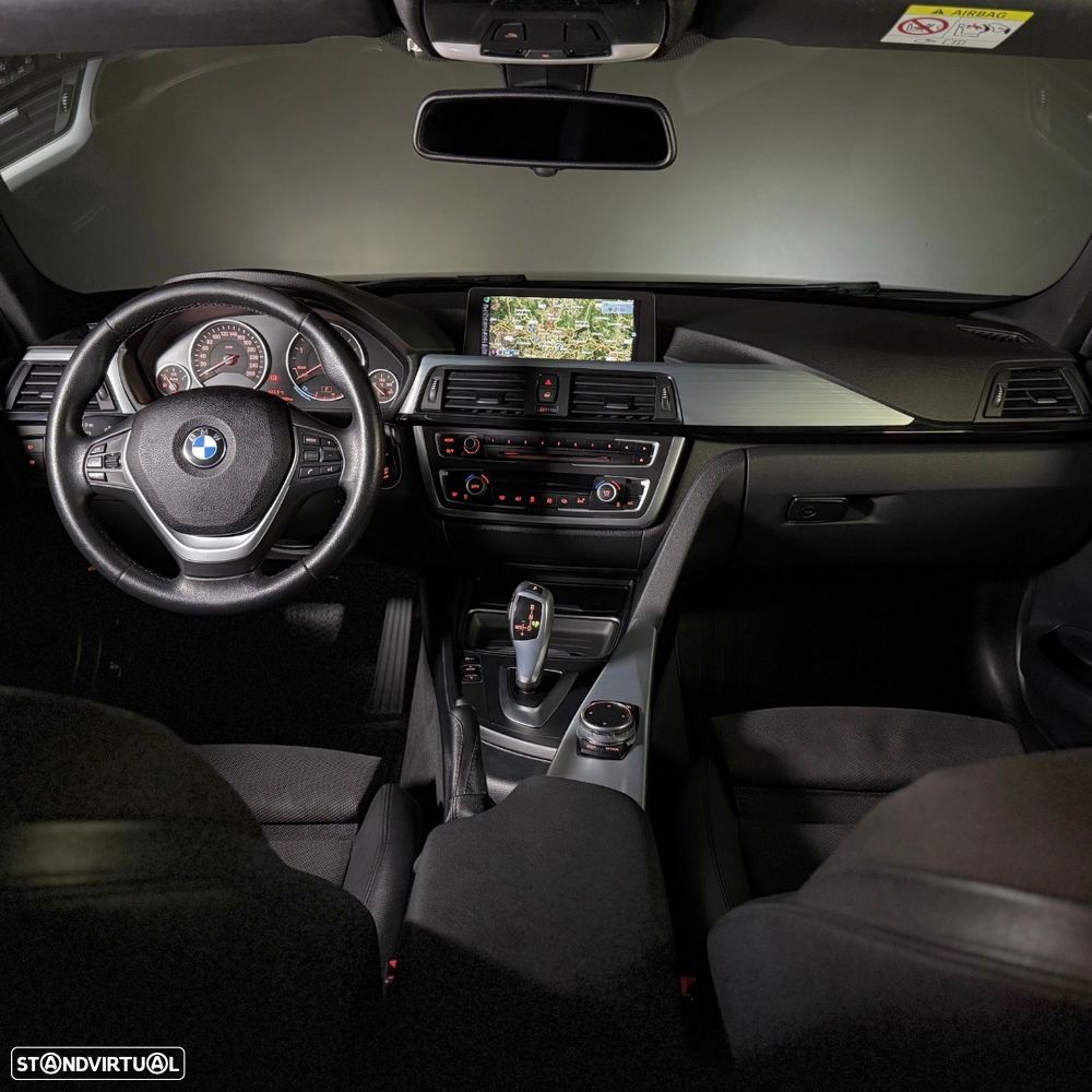 BMW 320 d Auto Line Luxury - 9