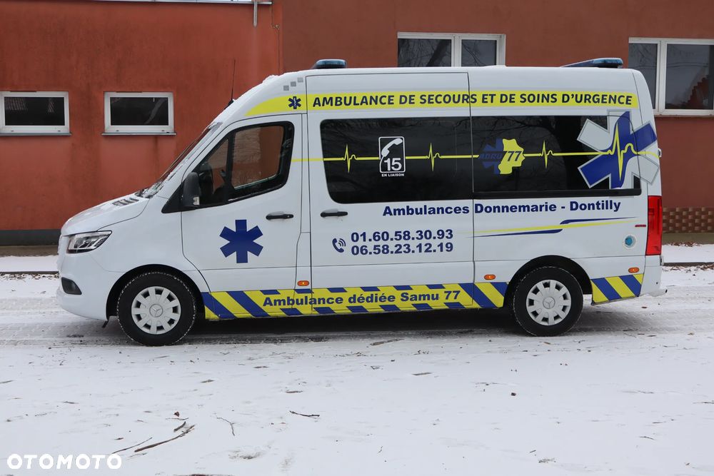 Mercedes-Benz Sprinter 319 - 2