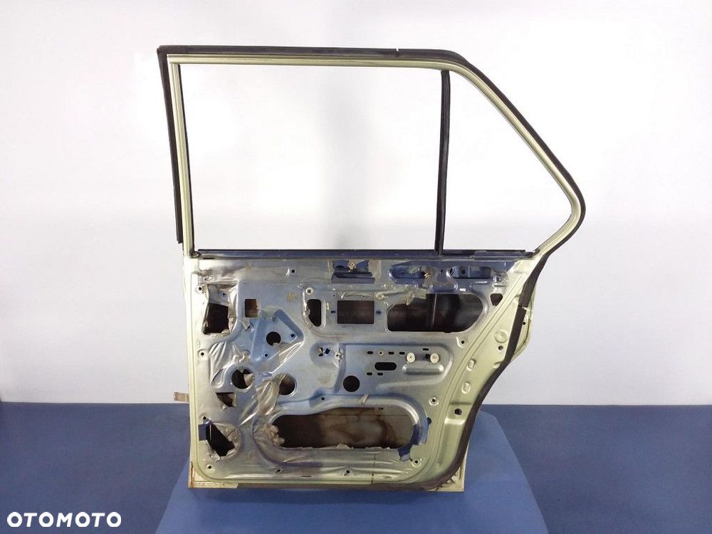 BMW 5 E12 72-81 DRZWI TYŁ TYLNE PRAWE - 4