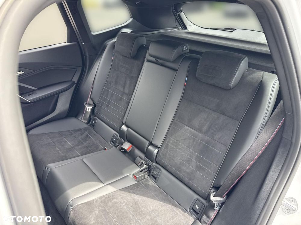 BMW iX1 - 9