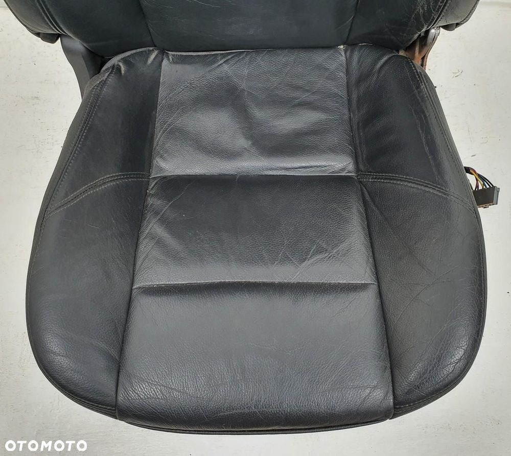 FOTEL LEWY PRZEDNI PRZÓD KIEROWCY SKÓRA GRZANY VOLVO C70 II EUROPA - 2