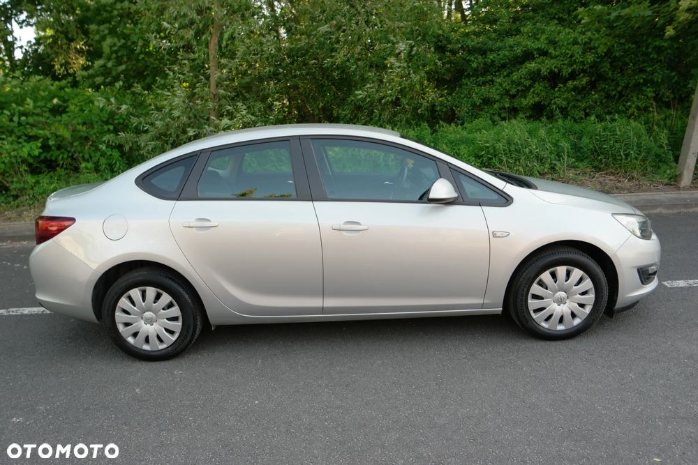 Opel Astra - 12